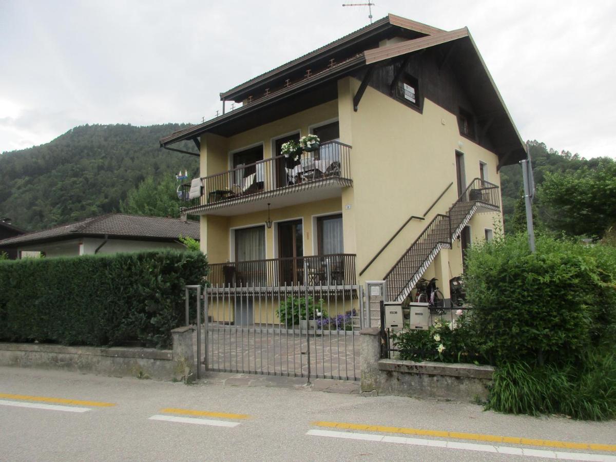 La Perla Del Lago Apartment Calceranica al Lago Exterior photo